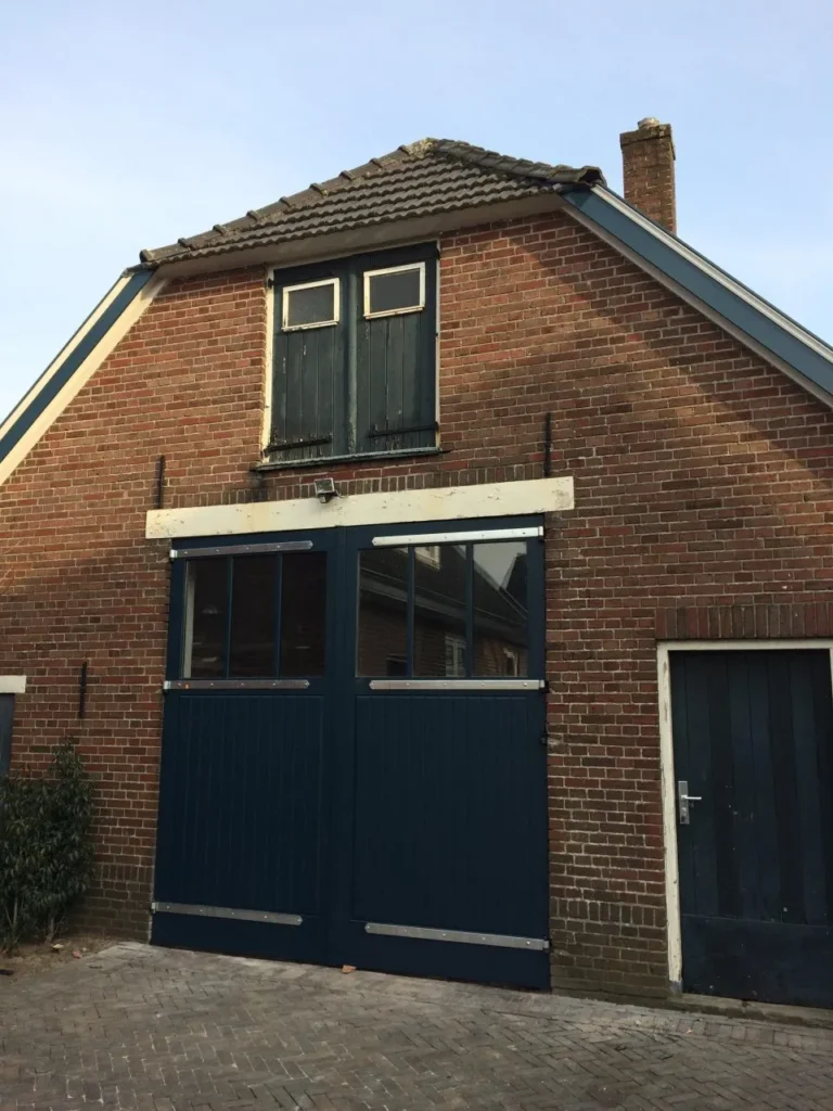 Holten-hardhouten-schuurdeuren